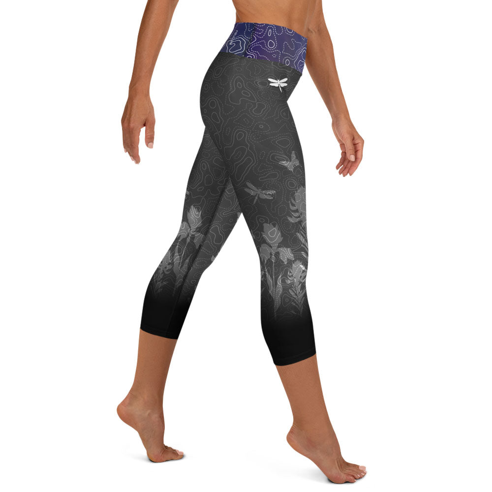 Monthly Escape x July 2023 - Yoga Capri Leggings