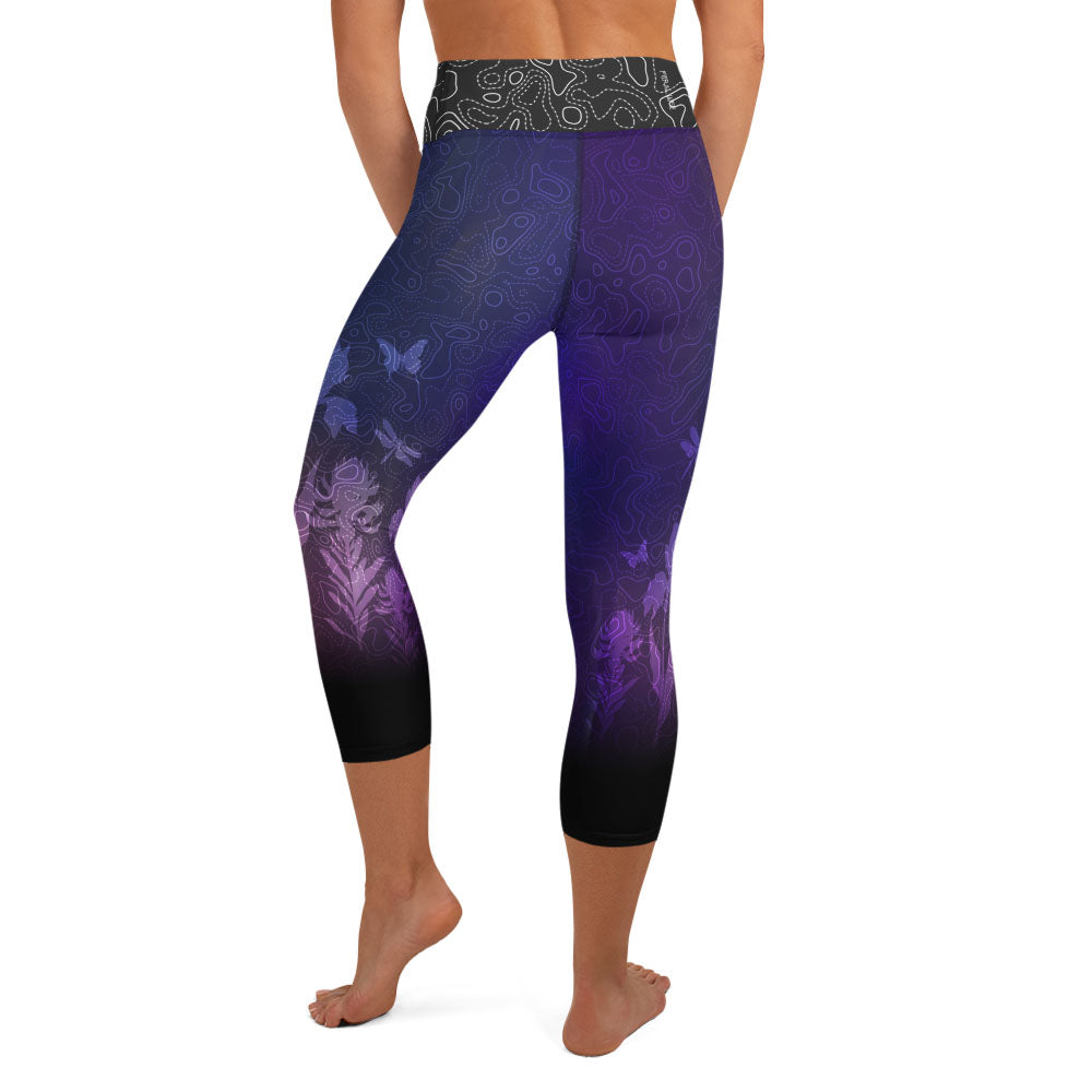 Monthly Escape x July 2023 - Yoga Capri Leggings