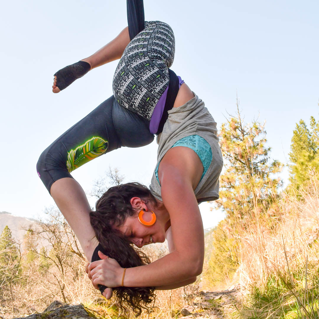 Glow Feral Soul - Capris