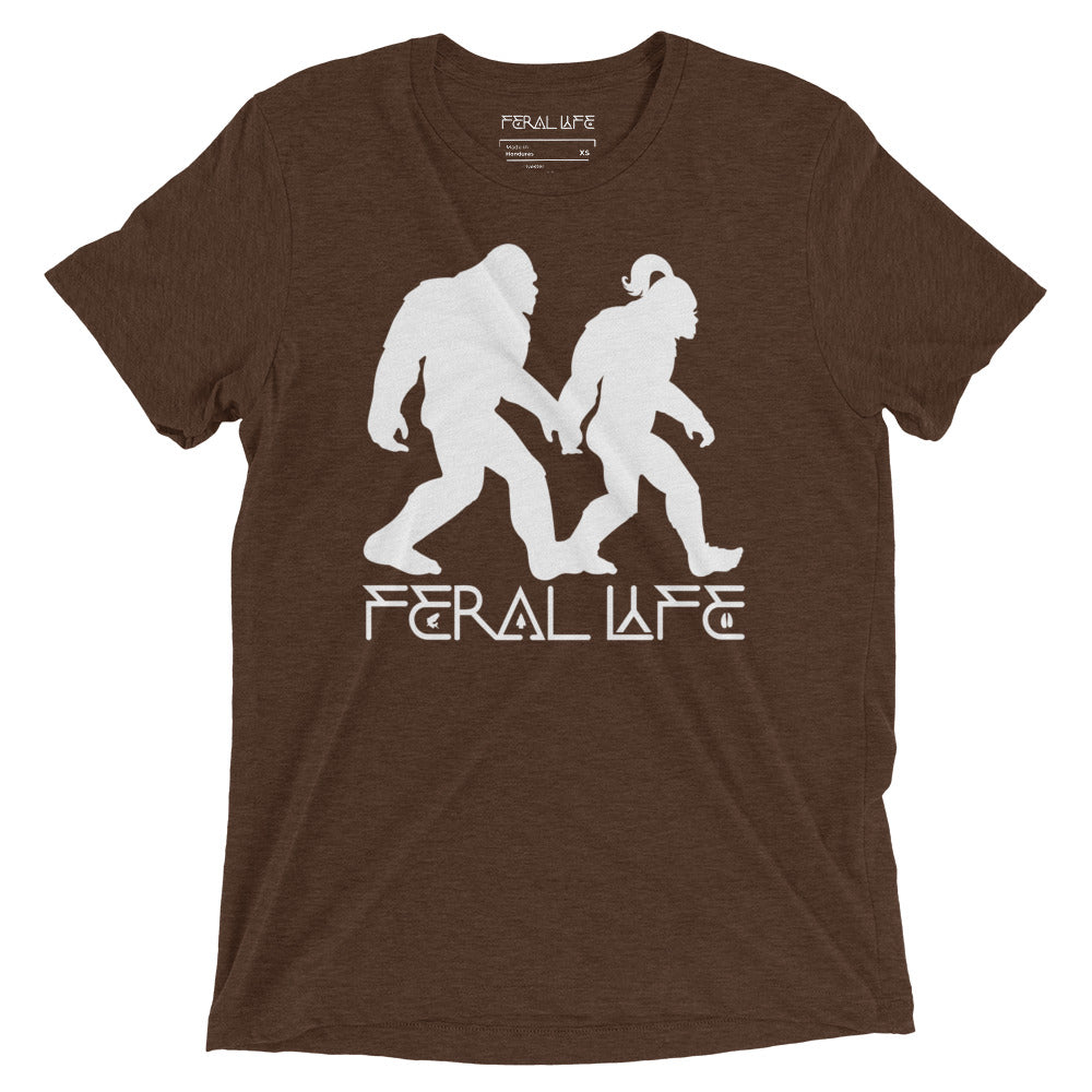 Bigfoot Couple - T-Shirt