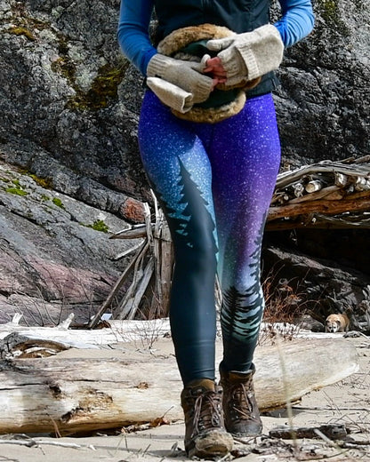 Insulated leggings - aurora borealis graphic - high rise - Rebel Skin